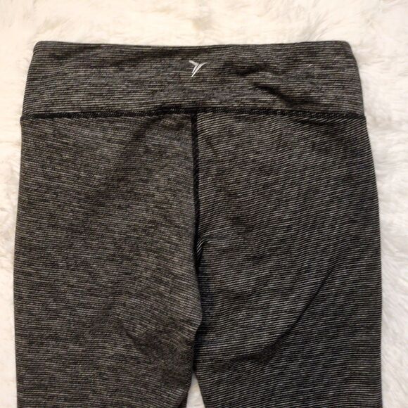 Old Navy Active‎ Go Dry Full Length Leggings Women's Medium Gray Stripe - Picture 4 of 10